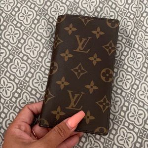 Louis Vuitton agenda  cover